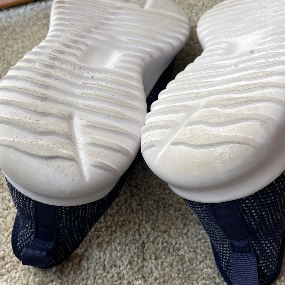 Athletic Works Dark Blue Knit Sneakers